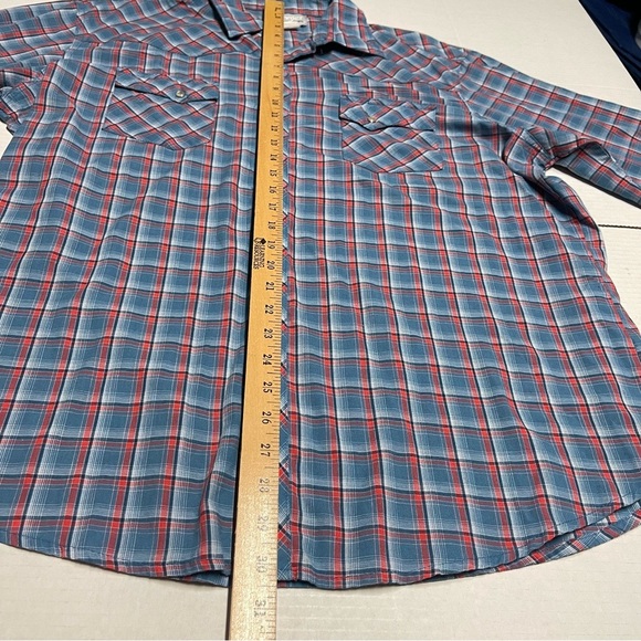 Wrangler Pearl Snap Men's Blue and Red Plaid Button Down Shirt - Picture 7 of 9